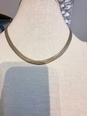 Gold Tone Textured Herringbone Collar Necklace 17”